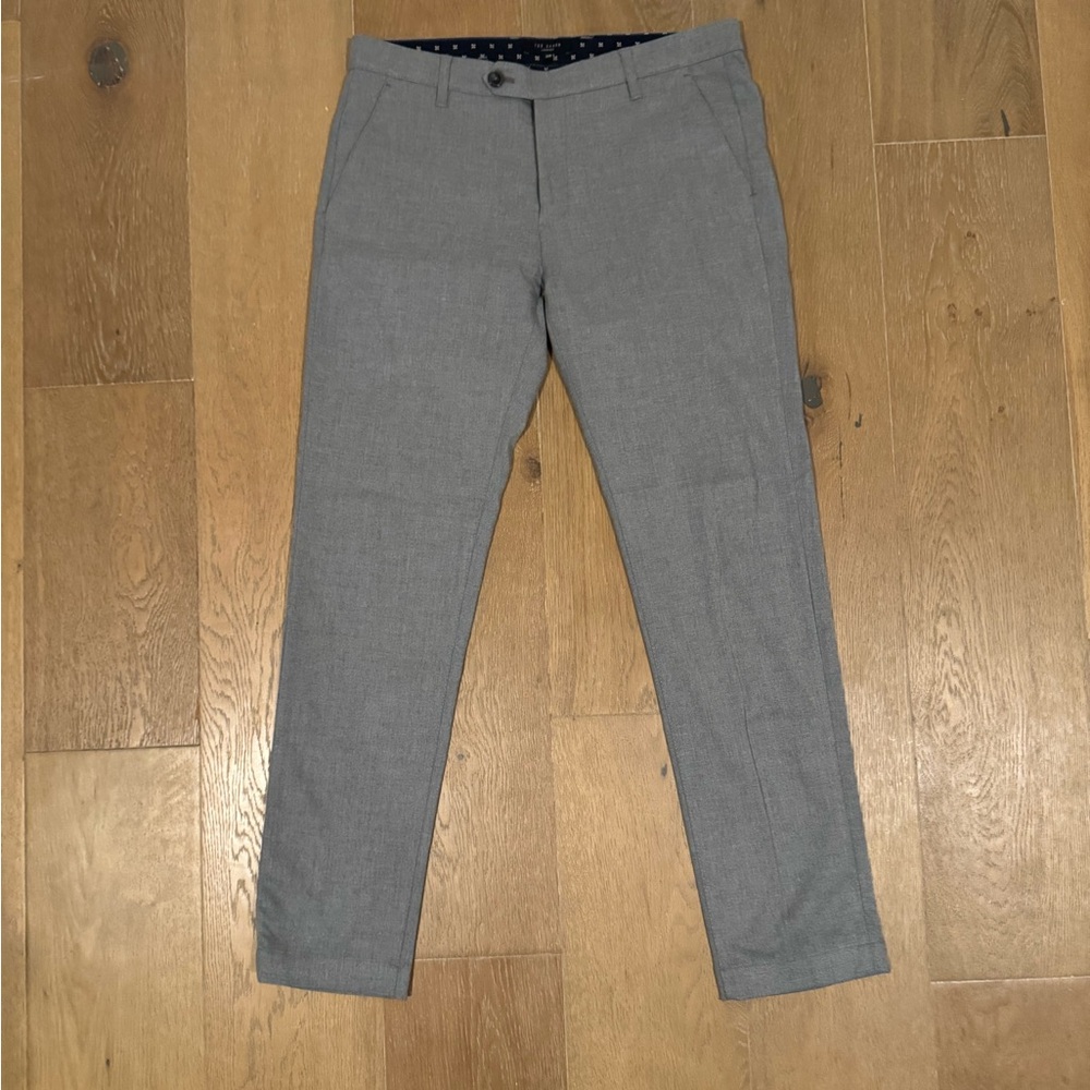 Ted Baker Classic Gray Dress Pants